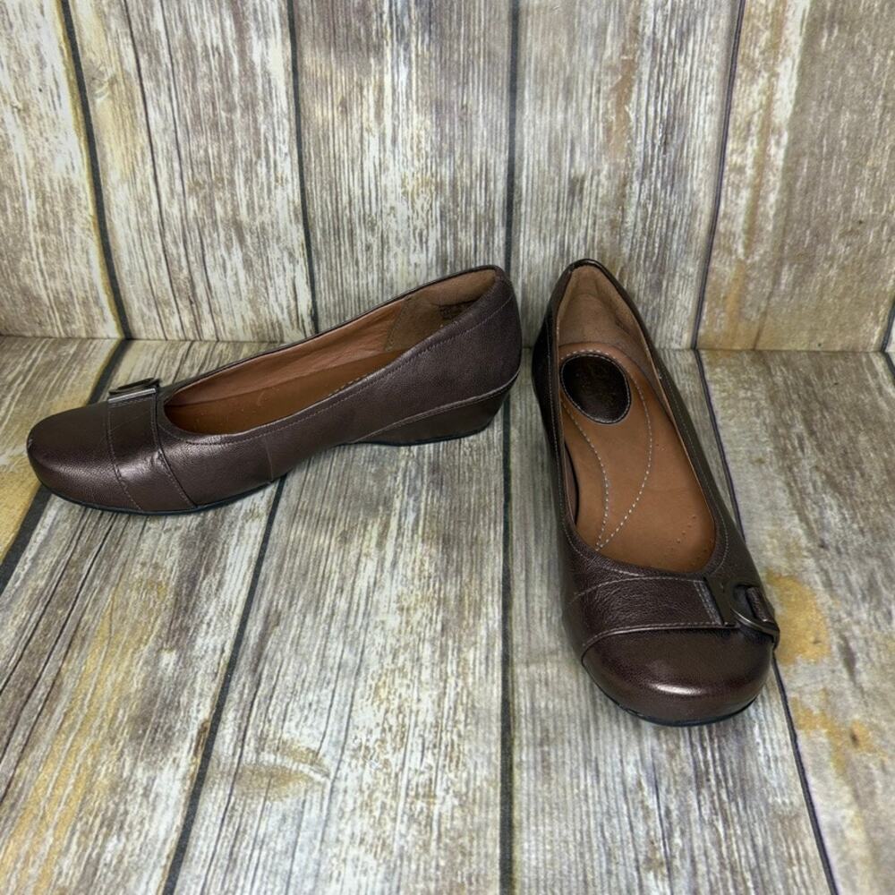 Clarks Concert Band Preppy‎ Brown Metallic Leather Wedge Flat Womens Sz 6.5M